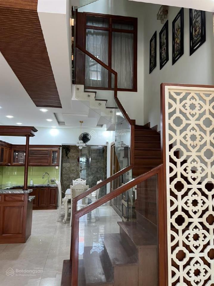 Gần chợ phạm văn bạch ,sân bay ,dt 4*18 ,4 tầng hẻm xe tải tránh thông , chỉ nhỉnh 7 tỷ