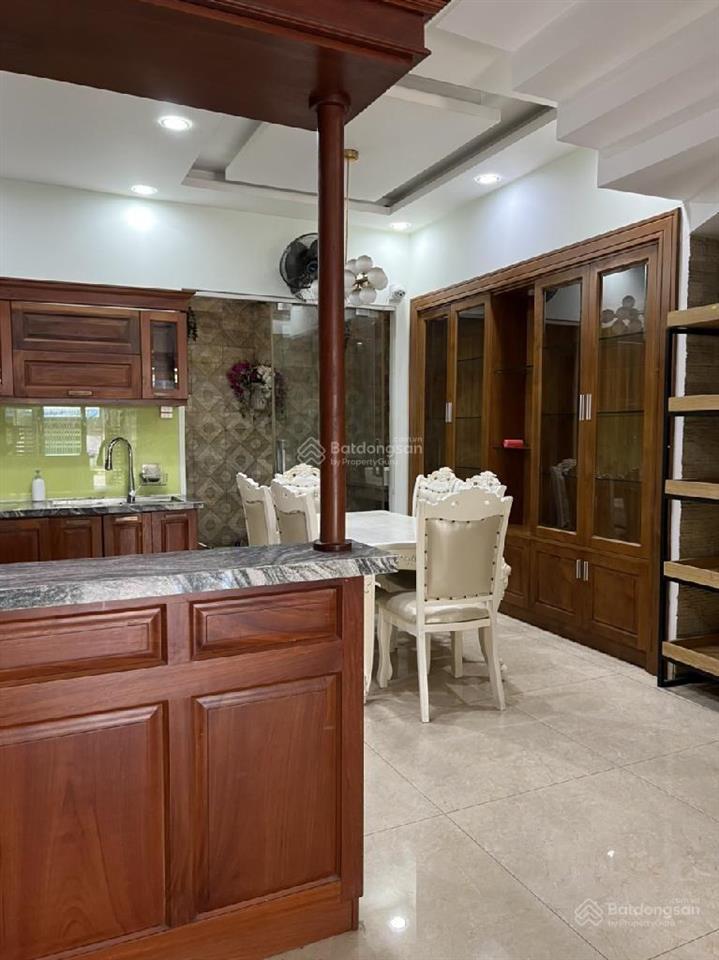 Gần chợ phạm văn bạch ,sân bay ,dt 4*18 ,4 tầng hẻm xe tải tránh thông , chỉ nhỉnh 7 tỷ
