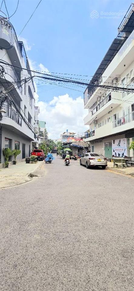 Siêu phẩm gần sân bay, 4*17 4 tầng, đường 14m có vỉa hè, đang có 7p cho thuê, chỉ nhỉnh 8 tỷ