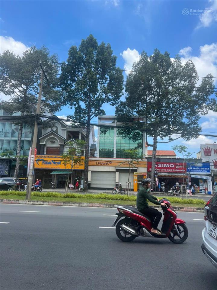 Nhà chính chủ mới mua cần tìm khách thuê tại ngã tư đường vành đai trong bình tân