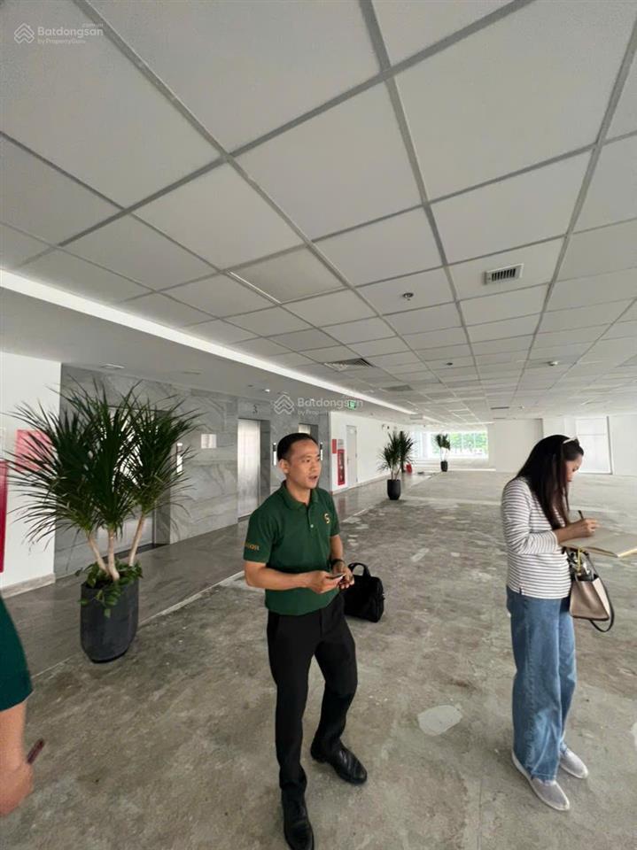 Chính chủ cho thuê căn nhà ngay góc 2 mặt tiền đường số đường nguyễn thị minh khai