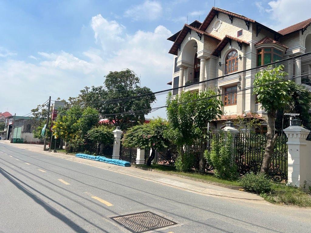 Gấp  [SIÊU PHẨM ĐẠI LỘ] 300M2 MẶT TIỀN VÕ VĂN KIỆT, QUẬN 6 – CHIỀU NGANG 10M CỰC ĐẸP