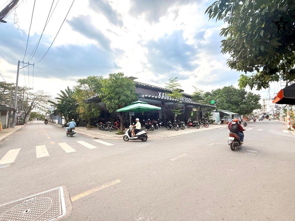 Gấp  [SIÊU PHẨM ĐẠI LỘ] 300M2 MẶT TIỀN VÕ VĂN KIỆT, QUẬN 6 – CHIỀU NGANG 10M CỰC ĐẸP