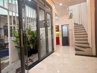 Nhà mới giá rẻ tiện cho gia đình trẻ mới cưới hoặc cho con đi học  