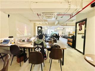 Cho thuê văn phòng phố trần quang diệu  hoàng cầu  đống đa 120m giá chỉ 19tr đẹp keng