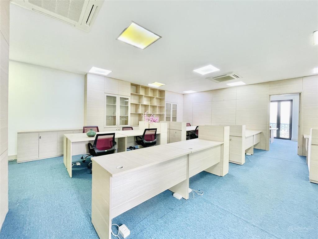 Bóc tem sàn văn phòng full nội thất mặt hồ lê duẩn  đống đa 165m giá cực rẻ chỉ 29tr oto đỗ cửa