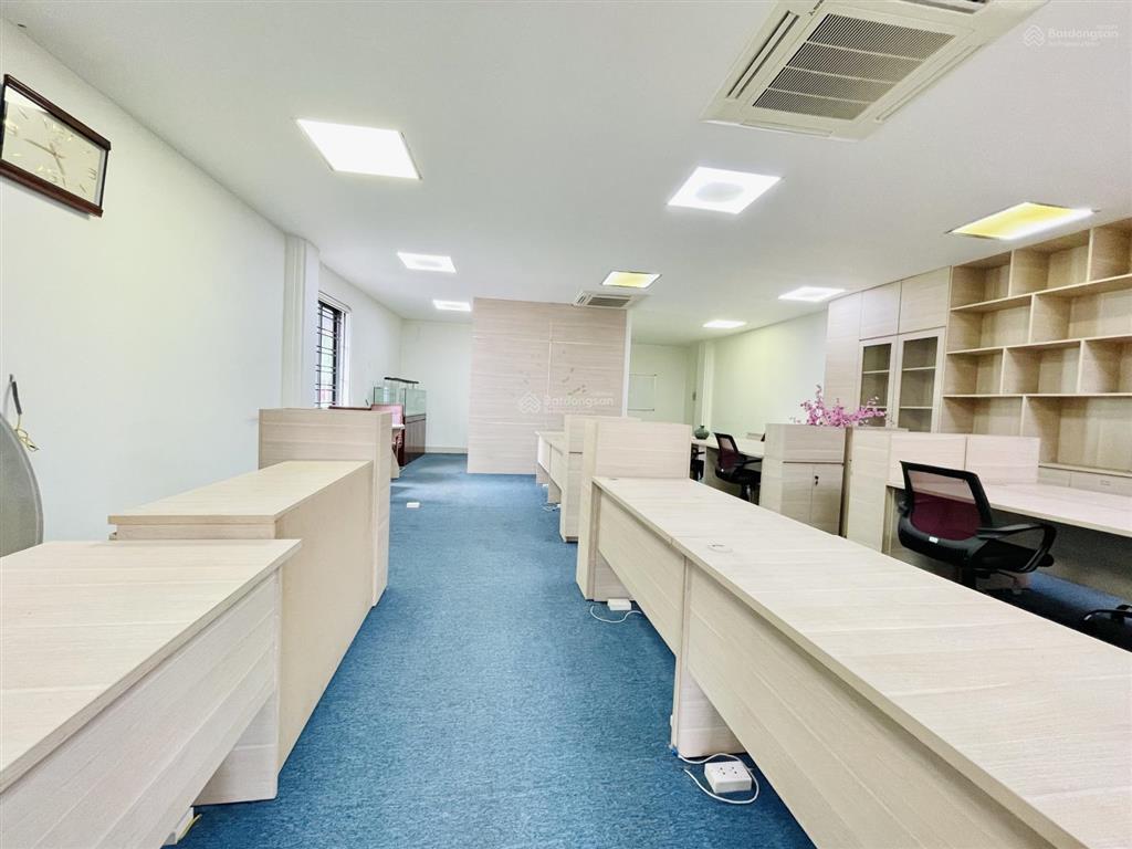Bóc tem sàn văn phòng full nội thất mặt hồ lê duẩn  đống đa 165m giá cực rẻ chỉ 29tr oto đỗ cửa