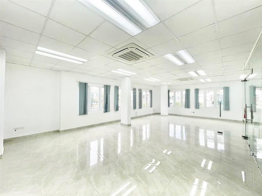 Chính chủ cho thuê sàn vp mặt phố nguyễn văn tuyết đống đa 110m giá cực rẻ chỉ 17 triệu oto đỗ cửa