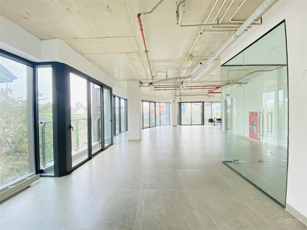 Bóc tem văn phòng, studio lô góc đẹp keng view hồ đội cấn 145m giá cực rẻ chỉ 26tr