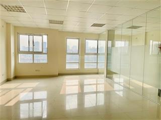 Chính chủ cho thuê sàn văn phòng mặt hồ xã đàn 160m giá cực rẻ chỉ 26tr free để xe, dịch vụ