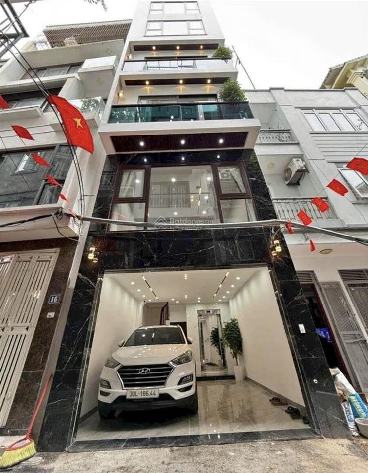 Gần ngoại giao đoàn  hơn 13 tỷ  dt 55m2, 6 tầng thang máy, gara ô tô  ngõ thông kinh doanh