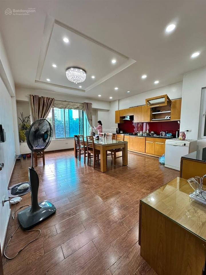 Phân lô võ chí công/ nghĩa đô ô tô tránh dt 52m2, 5 tầng, mt 5m gara ô tô nhỉnh nhẹ 15 tỷ