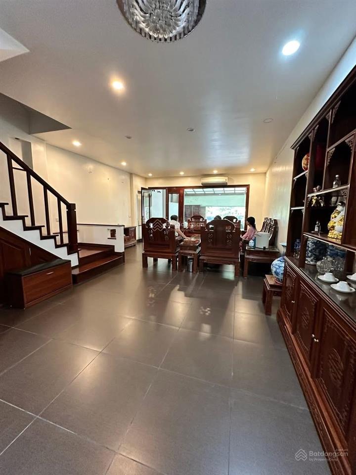 Phân lô võ chí công/ nghĩa đô ô tô tránh dt 52m2, 5 tầng, mt 5m gara ô tô nhỉnh nhẹ 15 tỷ
