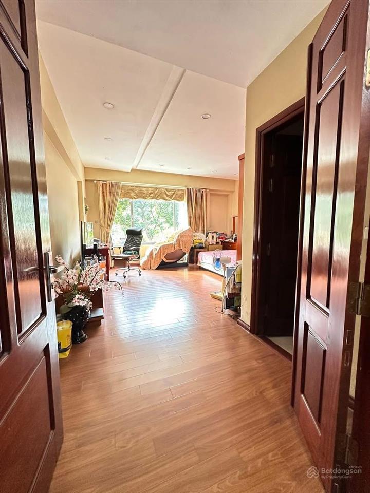 Phân lô võ chí công/ nghĩa đô ô tô tránh dt 52m2, 5 tầng, mt 5m gara ô tô nhỉnh nhẹ 15 tỷ
