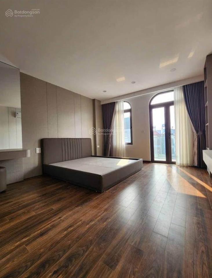 Hàng xóm đsq hàn/ xuân tảo dt 45m2 x 6 tầng thang máy dân xây ngõ thông  11 tỷ