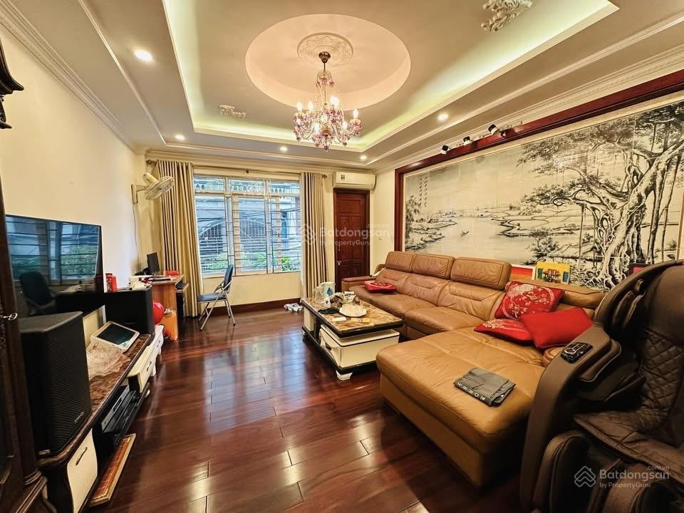 Phân lô trần quốc hoàn  ô tô tránh vòng quanh dt 50m2, 5 tầng, mt5,6m 19.9 tỷ