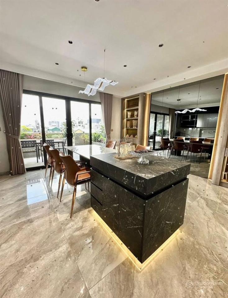 Phân lô qđ hoàng quốc việt/ nghĩa đô dt 60m2 x 6 tầng thang máy ô tô tránh vòng quanhhơn 25 tỷ