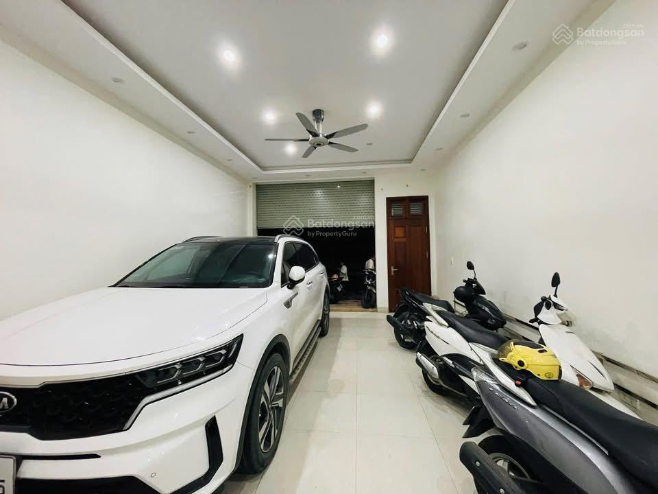 Phân lô hoàng quốc việt, nghĩa đô  dt 70m2 x 6 tầng  2 mặt ngõ vỉa hè ô tô tránh  giá hơn 26 tỷ