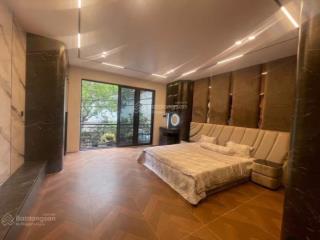 9.x tỷ  nhà trần thái tông / cầu giấy  dt 40m2, 6 tầng thang máy  2 mặt thoáng