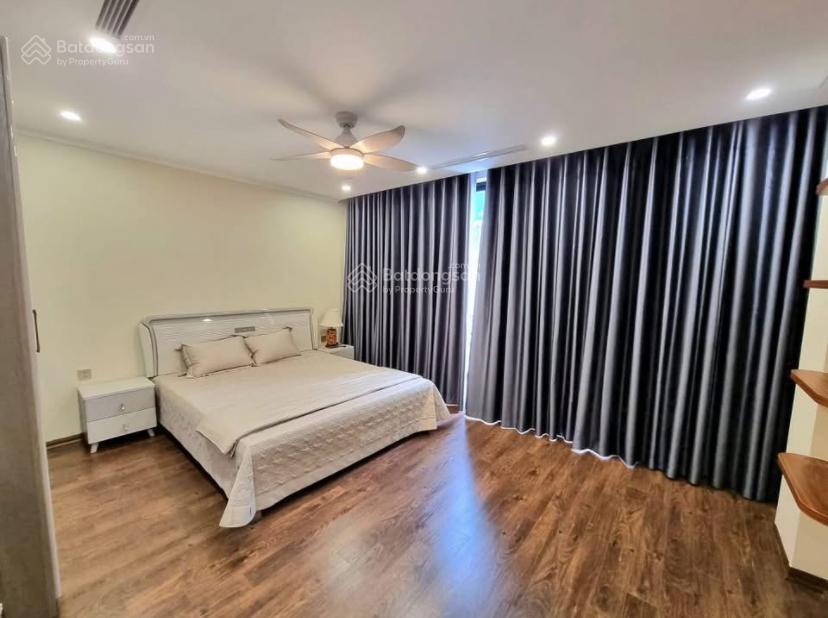 Hiếm  phân lô cán bộ q. cầu giấy  ô tô vào nhà  dt 50m2 5 tầng  hơn 13 tỷ