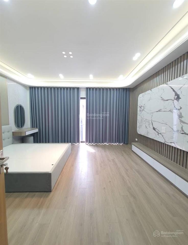 9.x tỷ  dịch vọng hậu / cầu giấy  dt 40m2, 6 tầng thang máy  2 mặt thoáng