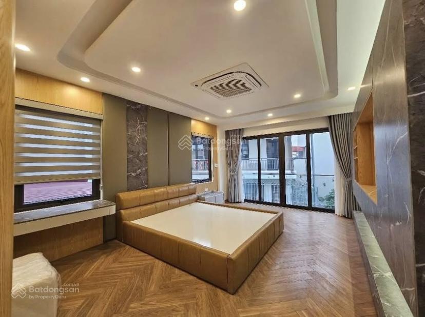 Bán nhà ngoại giao đoàn  gara 2 oto dt 45m2, 6 tầng thang máy, mt 5.7m  hơn 14 tỷ