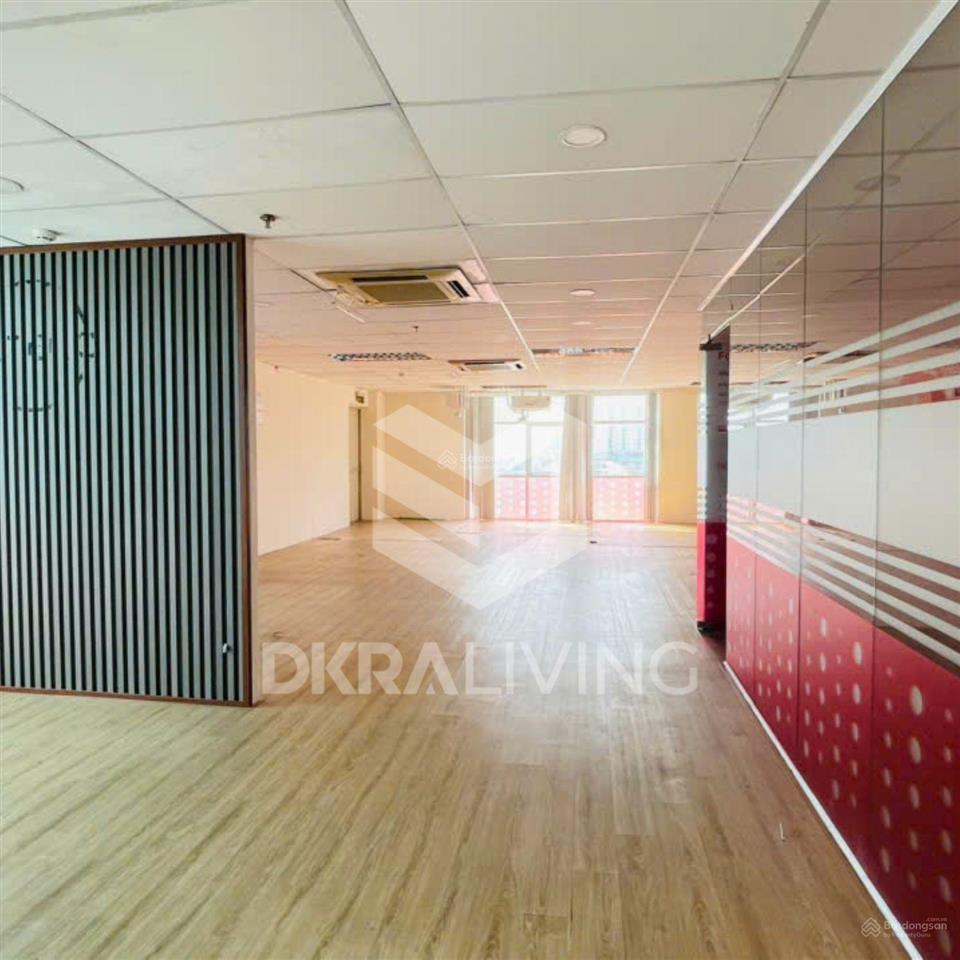 Văn phòng cho thuê 110m2 đường ký con (quận 1)