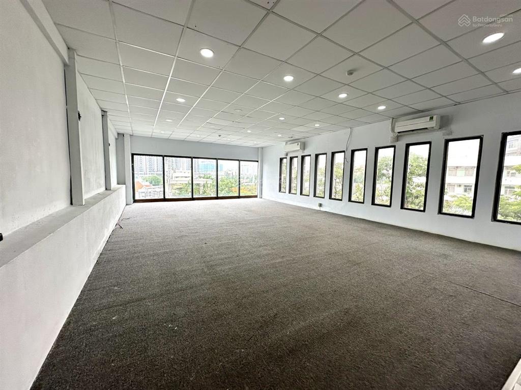 Văn phòng 100m² đường bạch mã quận 10 chỉ từ 29 triệu