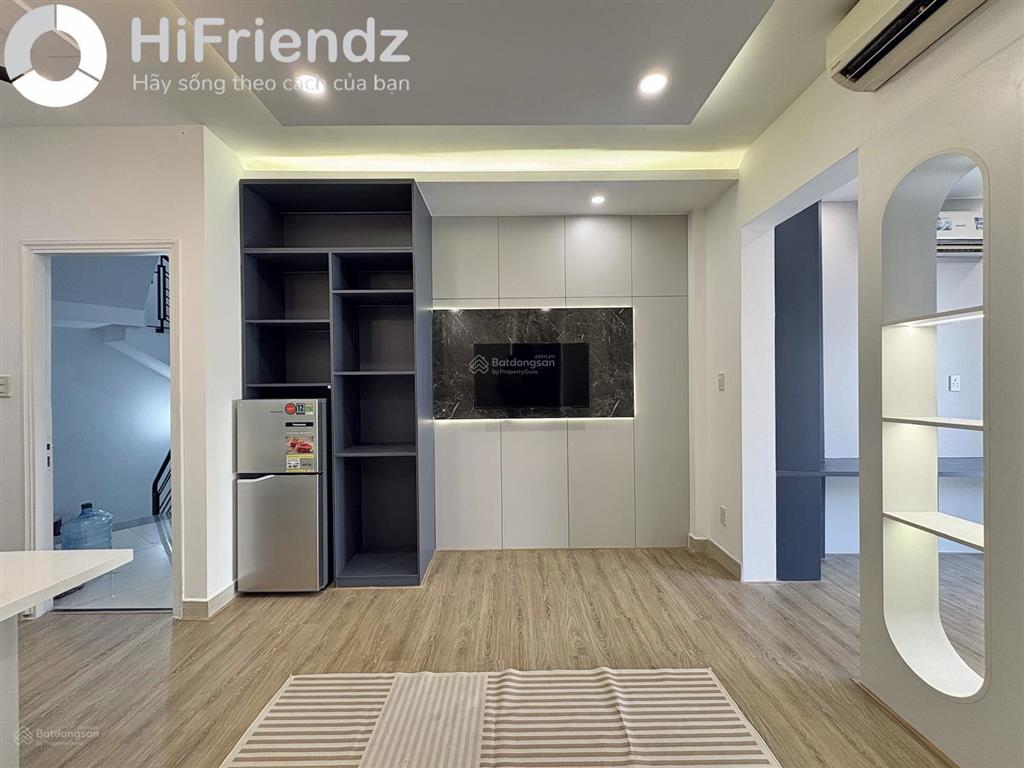 Chung cư mini 1 phòng ngủ  nội thất xịn, luxury  có nhận người nước ngoài  gần chợ, quận 1