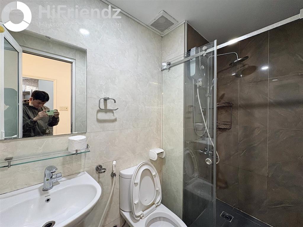 Chung cư mini 1 phòng ngủ  nội thất xịn, luxury  có nhận người nước ngoài  gần chợ, quận 1