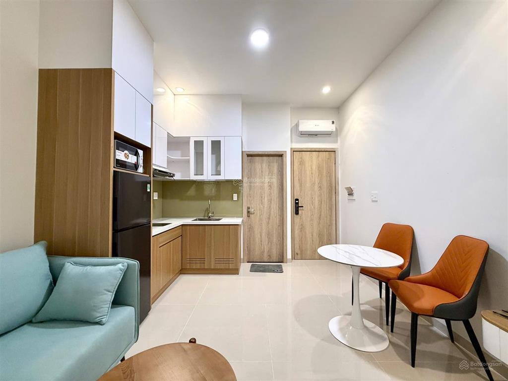 Chdv mới xây, sân vườn lớn  đầy đủ tiện nghi, nội thất luxury  thiết kế hiện đại  gần sân bay