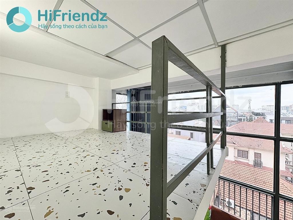 Duplex ở được 4 người  đi bộ đến đh gtvt, ngoại thương, hutech, hồng bàng  cửa sổ view landmark