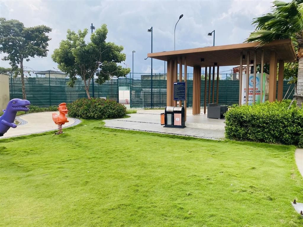 Căn hộ chung cư, phòng trống, diện tích 174m2