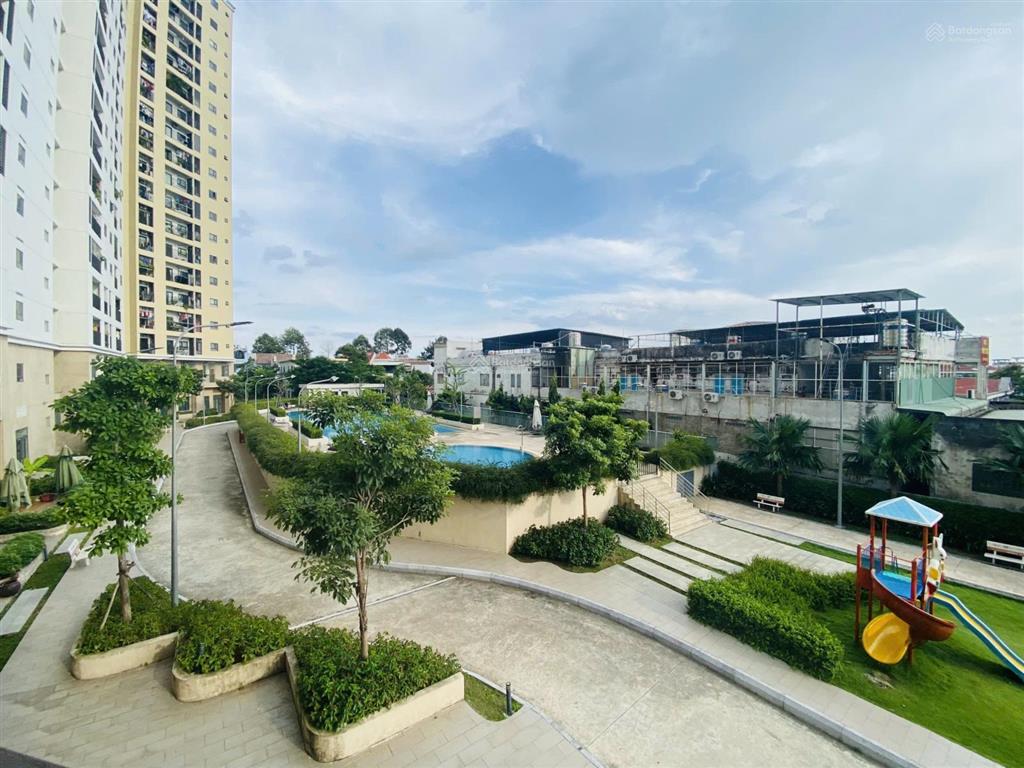 Căn hộ chung cư, phòng trống, diện tích 174m2
