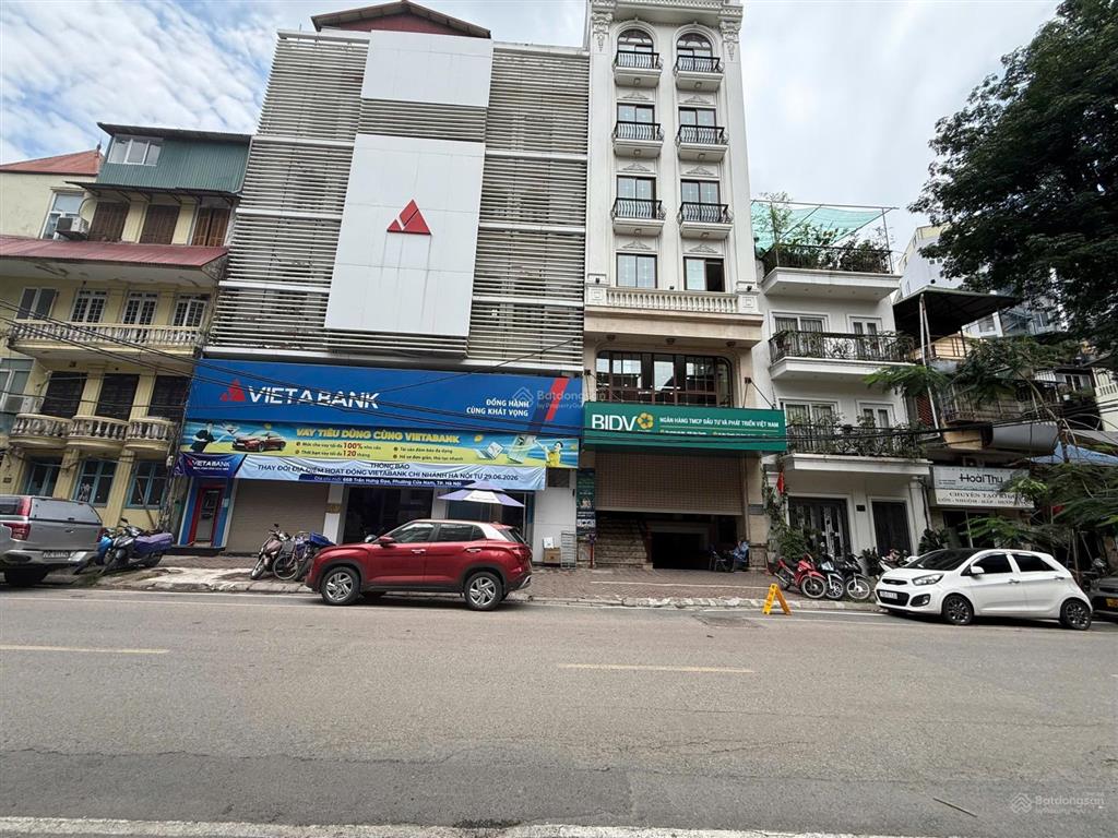 Chính chủ cho thuê 155m2 góc 3 mặt thoáng phố hàn thuyên, hoàn kiếm, giá chỉ 15tr9/tháng làm văn ph