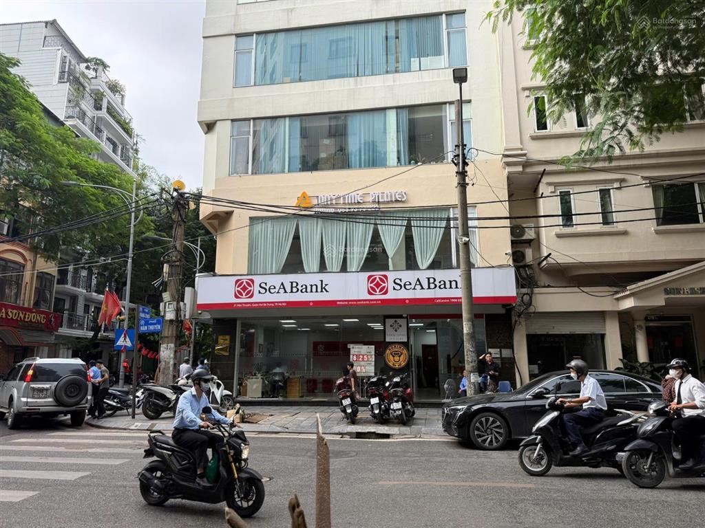 Chính chủ cho thuê 155m2 góc 3 mặt thoáng phố hàn thuyên, hoàn kiếm, giá chỉ 15tr9/tháng làm văn ph