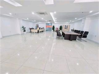 Cho thuê nhà mặt phố hàng buồm dtsd 1500m, mặt tiền 7m, giá thuê 320 triệu