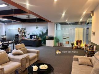 Cho thuê nhà mặt phố tại yên lãng, 80 triệu, 90m2x6 tầng, ful pccc, thang máy cầu thang máy cuối