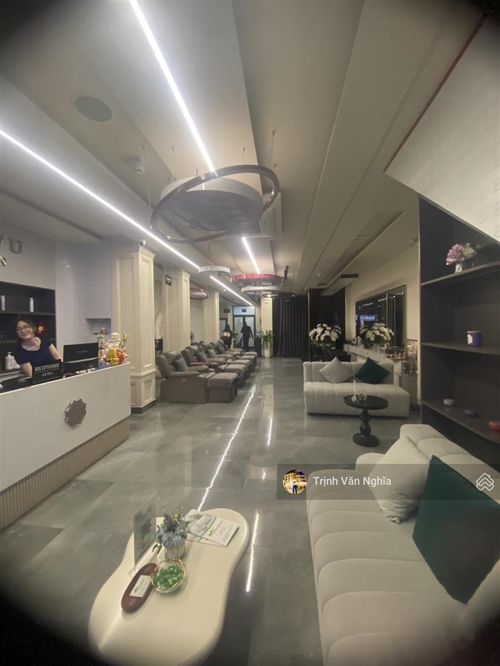 Cho thuê nhà 2 tầng mặt phố ngọc hà 280m2x2tầng 10m mặt tiền chủ cho làm mọi mô hình giá 150tr