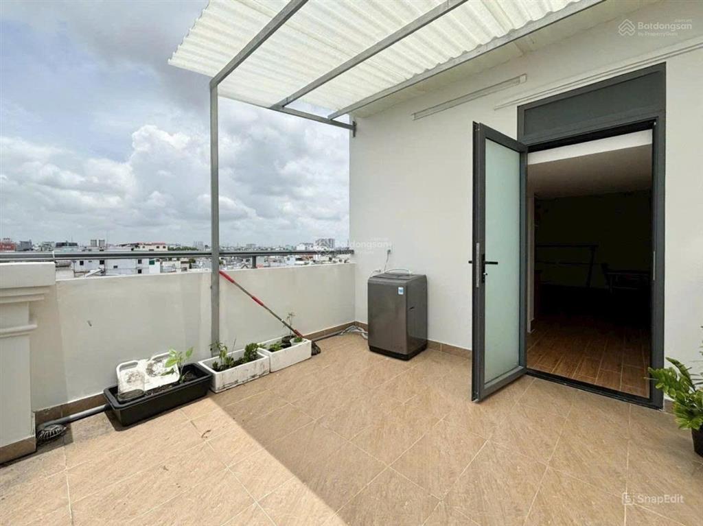 Chính chủ duplex bancol diện tích 40m2, có thang máy, hầm xe