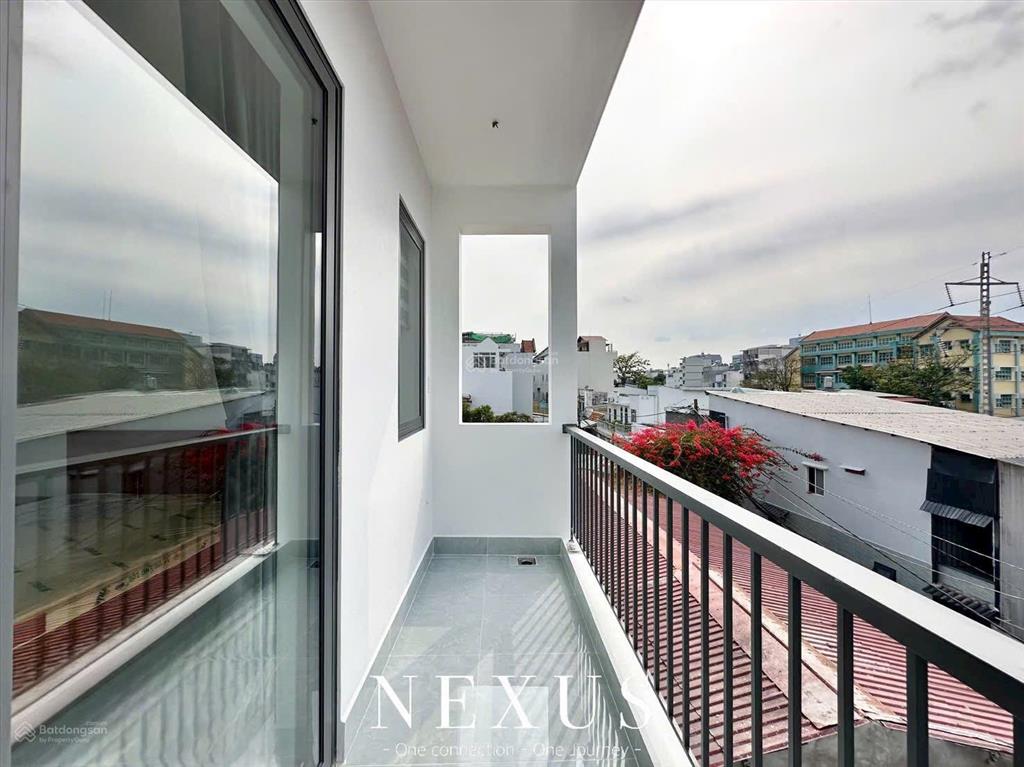 Chính chủ studio ban công đầy đủ nội thất như ảnh, vị trí trung tâm gv