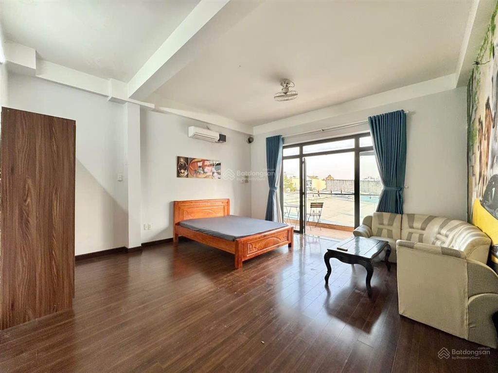 Studio bancol diện tích 40m2, full nội thất ngay đh nguyễn tất thành
