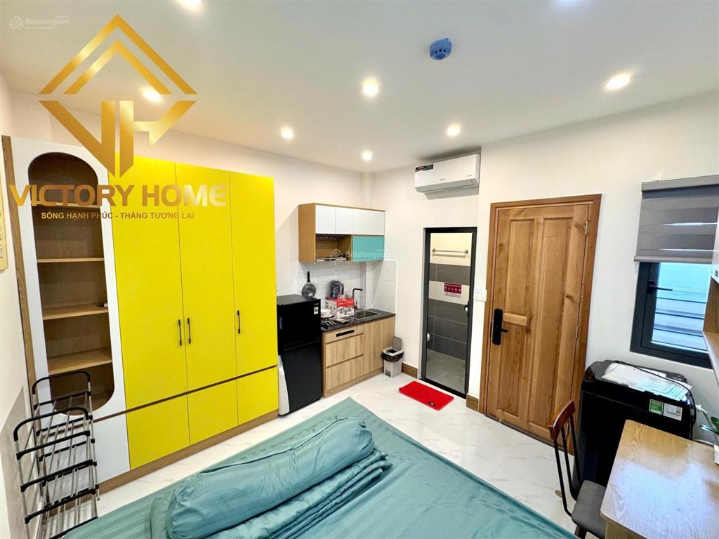 Studio cửa sổ cao cấp, đầy đủ nội thất mới 100% như ảnh