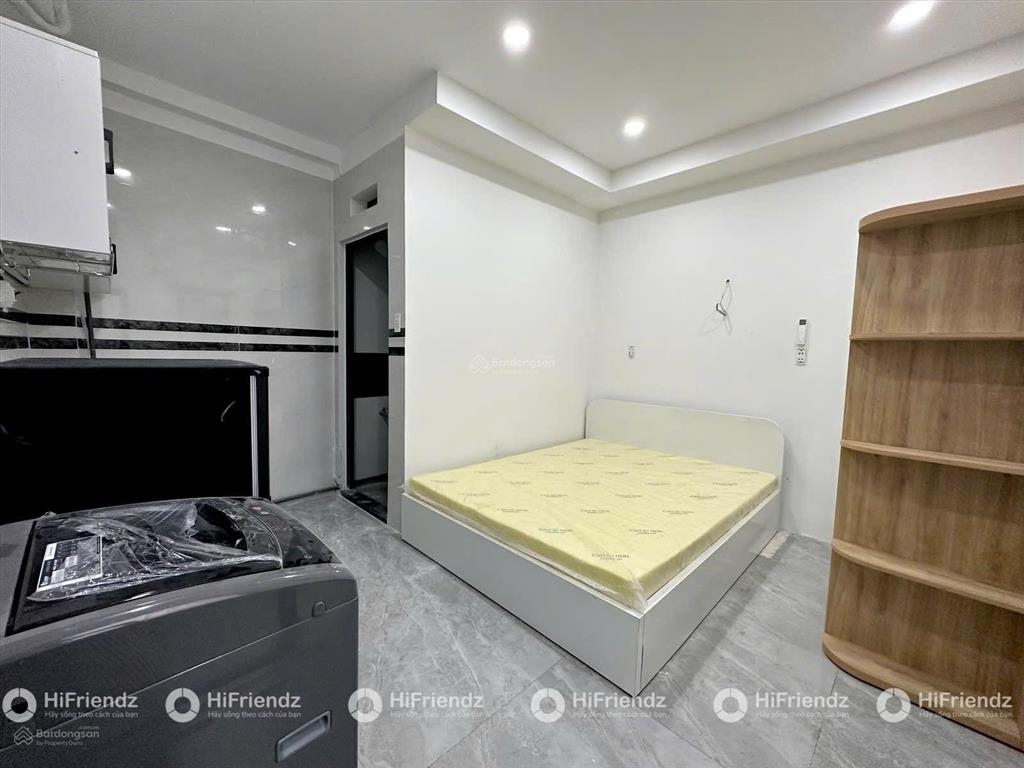 Chính chủ studio full nội thất, toà chỉ tính điện, còn lại free