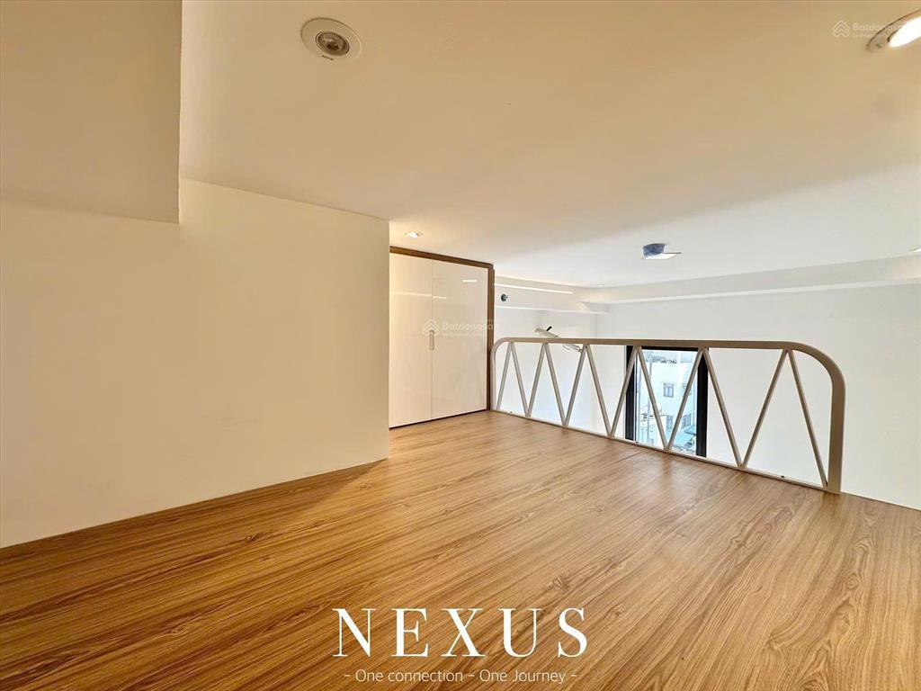 Duplex cửa sổ trời thoáng, sáng, nội thất đầy đủ, có thang máy