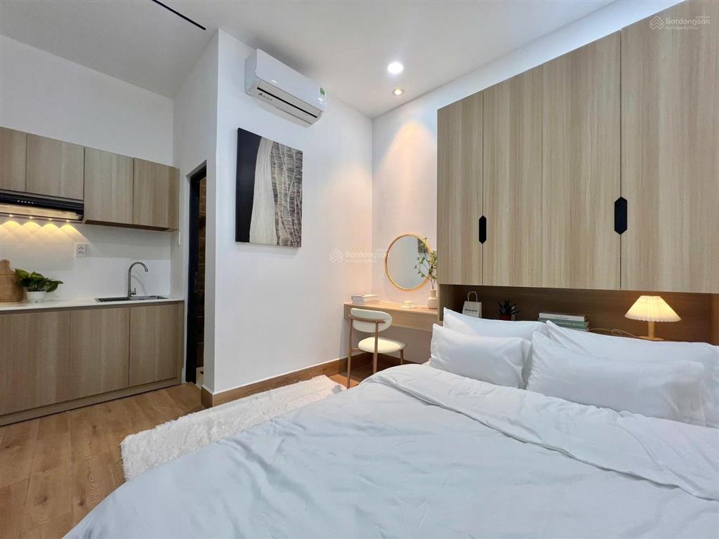 Studio cửa sổ mới xây, tiện nghi đầy đủ, ngay sân bay tsn