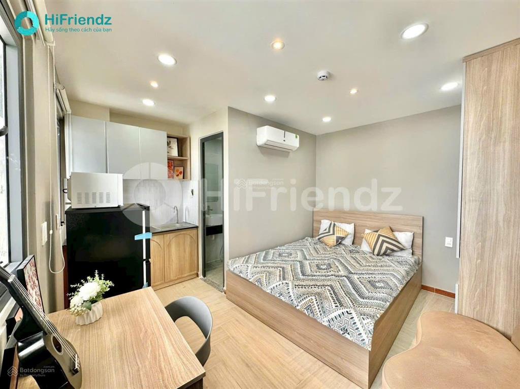 Studio cửa sổ thoáng, ánh sáng, nội thất đầy đủ, có thang máy, bảo vệ