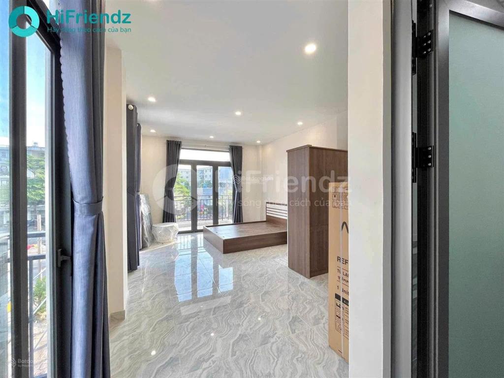 Chính chủ studio 3 ban công diện tích cực rộng, thoáng, full nt