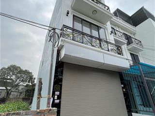 Bán nhà 32m2 giá 2tỷ800tr ngõ ô tô cạnh gần nhà, không lỗi phong thủy khu tiện ích, thiết kế đẹp