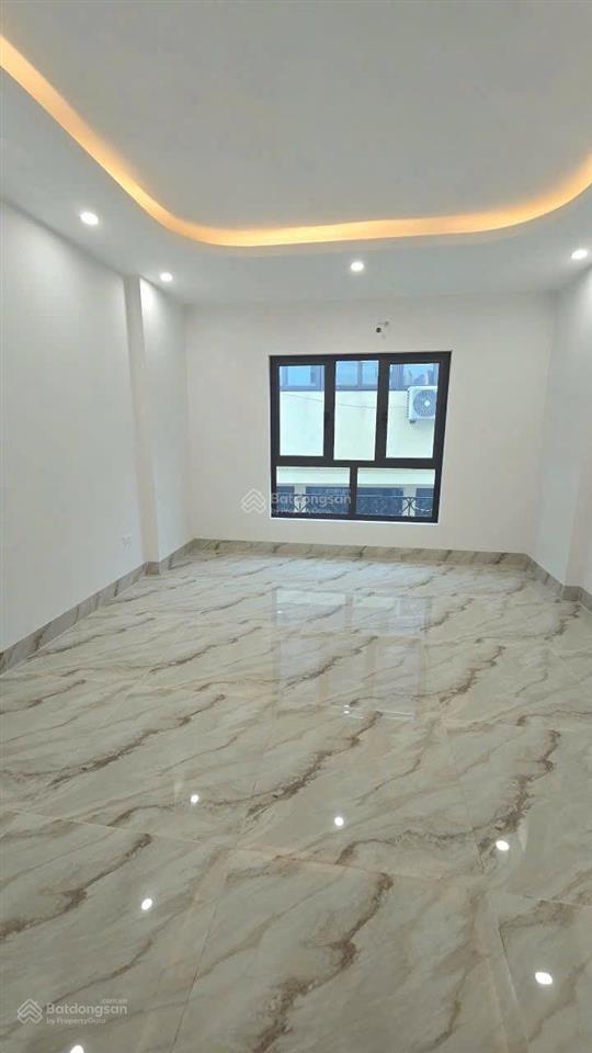Bán nhà 43m2 giá 3tỷ500tr ngõ ô tô gần nhà, thiết kế đẹp không lỗi phong thủy, gần chợ trường